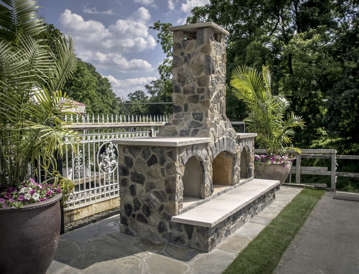 Beall's Landscaping fireplace display